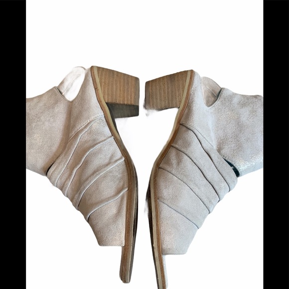 Everybody Fidele Dress Sandal - Picture 6 of 10